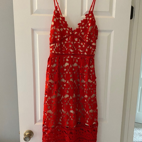 Red Lace Dress Wedding Guest - Picture 2 of 4